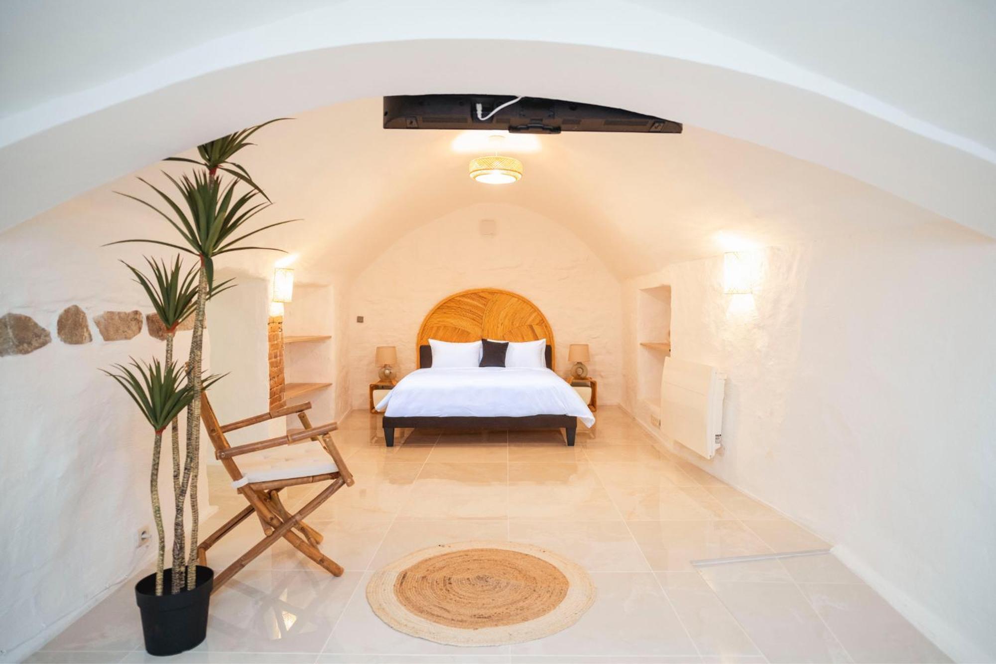 Le Temple D'Aphrodite, Appartement Avec Spa 비엔 외부 사진