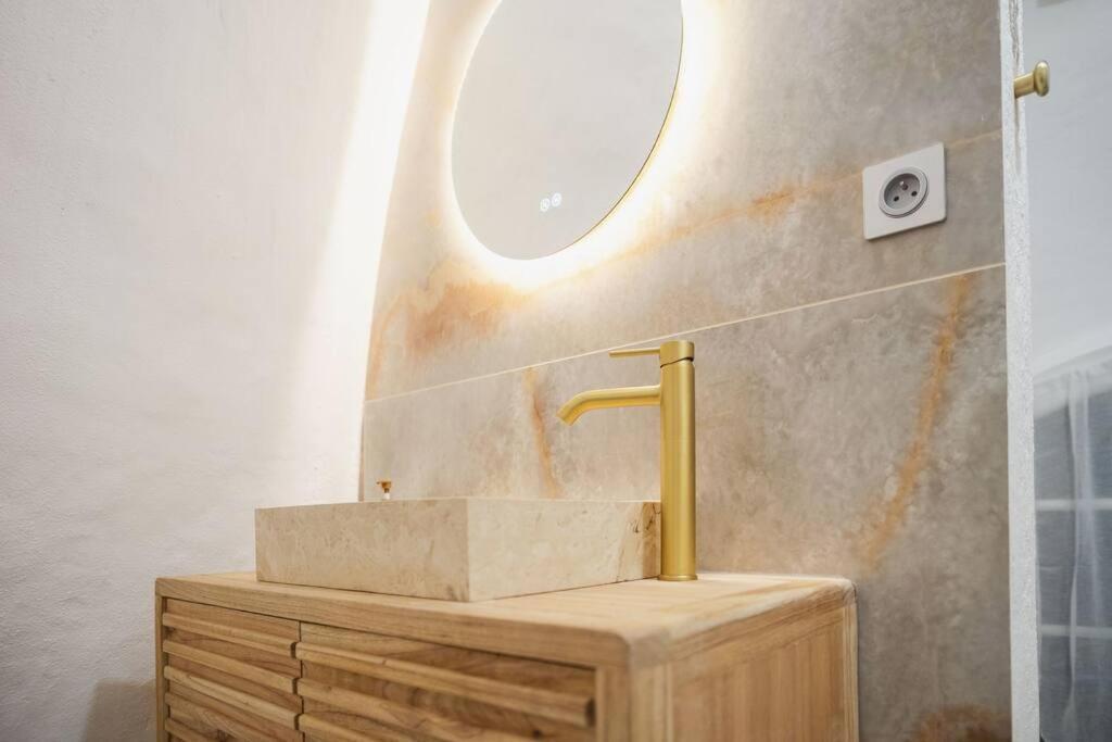 Le Temple D'Aphrodite, Appartement Avec Spa 비엔 외부 사진