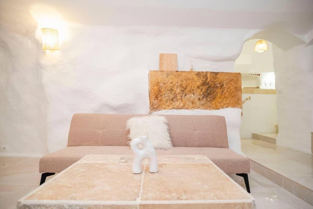 Le Temple D'Aphrodite, Appartement Avec Spa 비엔 외부 사진